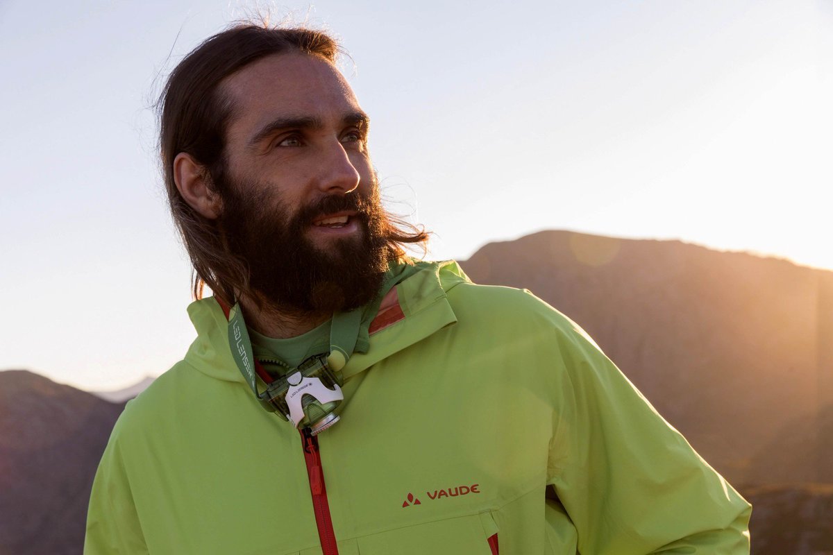LEDLENSERUSA's tweet photo. Lightweight and easy to carry, the perfect early morning headlamp. https://t.co/XZXlmfH4ZN #ExtendYourDay https://t.co/L0Rjnw2PQ0