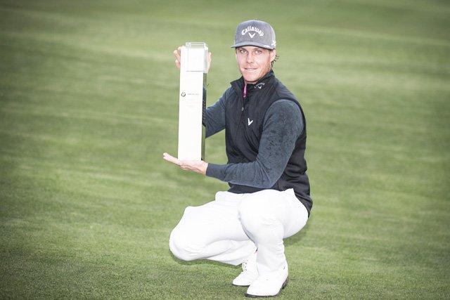 MyGolfWay's tweet photo. Un vistazo a toda la equipación de #golf de Kristoffer Broberg, campeón del #BMWMasters https://t.co/wX7NOJ1hRF https://t.co/yZnsf0FTGy