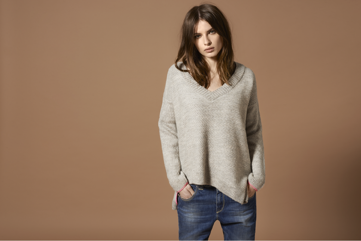 Twisted_Muse's tweet photo. Battle the breeze from storm Barney with our cosy Fran knit jumper available online https://t.co/z9vDPXGfLe https://t.co/uz3ytIOrQD