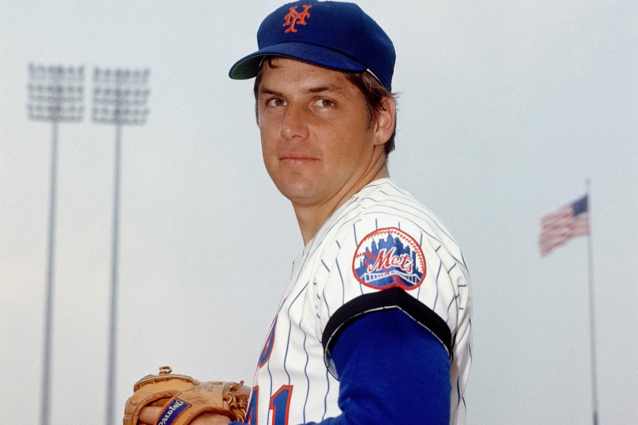 The great Tom Seaver was born on November 17, 1944 in Fresno, California. Happy birthday to him on his 71st. 