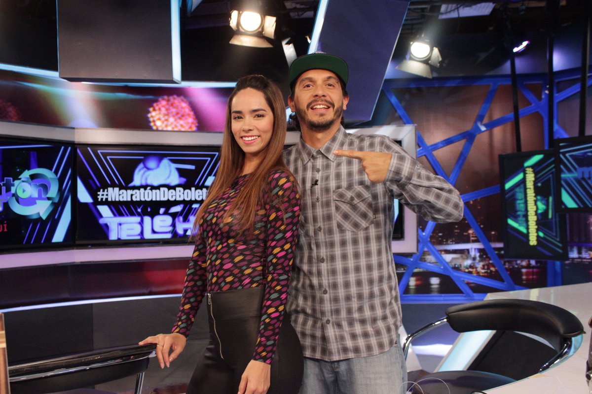 telehit_musica's tweet photo. Manda tus comentarios con el HT #YoQuiero https://t.co/qPNwZk6gPy