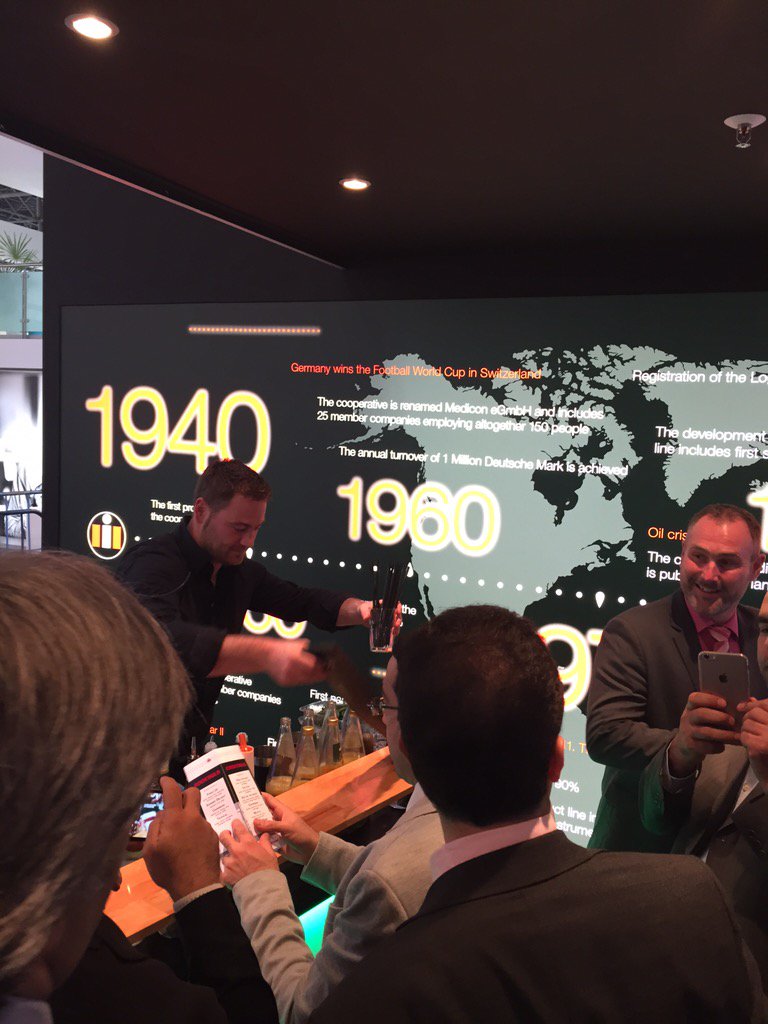 Puremedicalnl's tweet photo. Cocktails at the end of day 1 #MediconeG #MEDICA2015 https://t.co/nOinpyV5vx