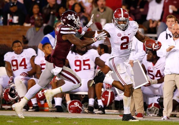 HenryForHeisman's tweet photo. Coincidence? https://t.co/A98lj3SFza