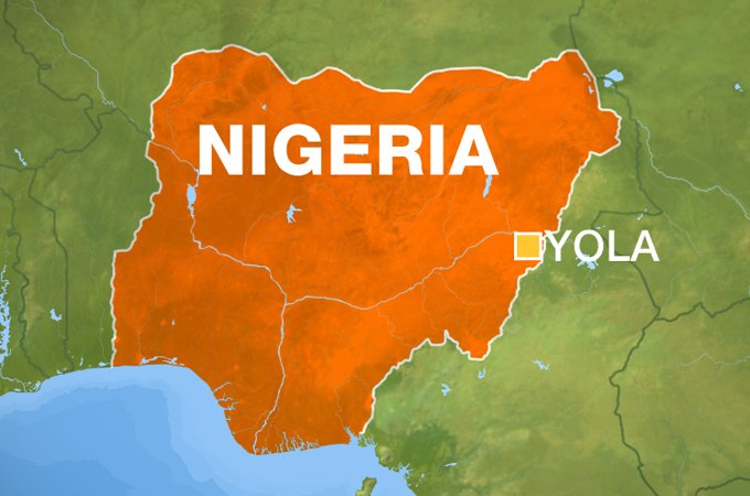 Atentado deja 32 muertos en Nigeria - CUC4jFoUcAAQU94