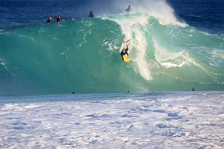 surfertoday's tweet image. Dave Winchester contemplates the beauty of beach breaks
goo.gl/8TPjyT
#davewinchester #bodyboarding