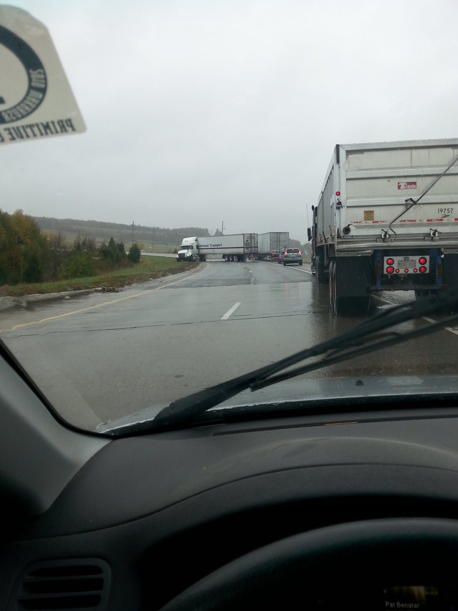 NWA_Alli's tweet photo. I-49 northbound. Exit 68 out of #Fayetteville #NWA https://t.co/bNkgX5Fka8