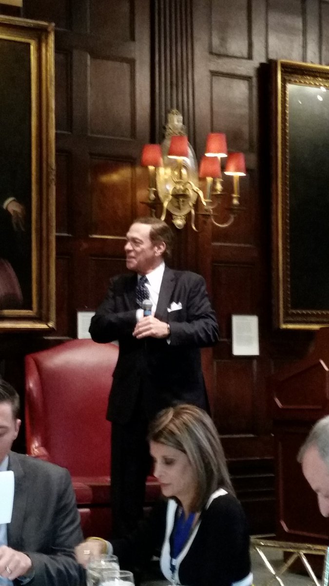 fmontero0208's tweet photo. Joe Piscopo at the Radio Ink Forecast Conference #Forecast16 https://t.co/0npOKwF9F7