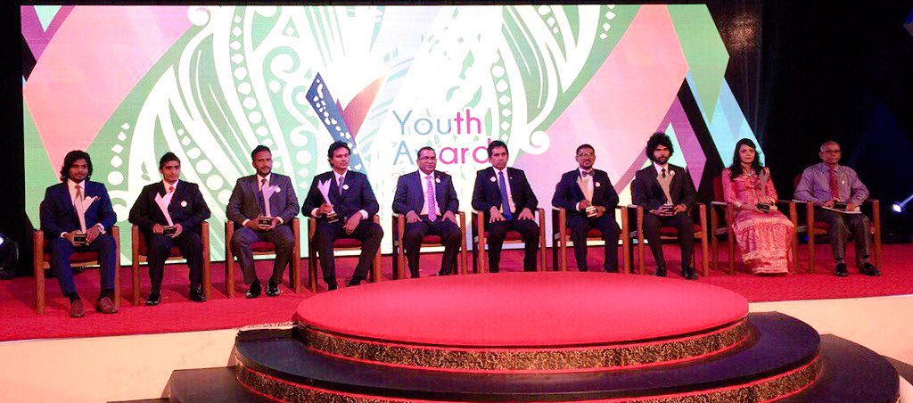 MoEDmv's tweet photo. Hon. Minister Saeed @em_saeed with tonight's award winners #YouthAwardWinners #YouthAward2015 #YouthDay2015 https://t.co/4ub8z581aT