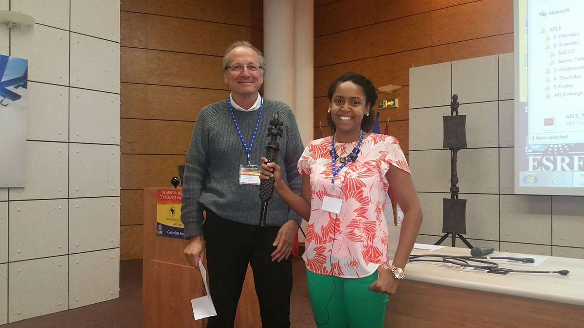AfSynchrotron's tweet photo. +@Cahill_ArlVa c/o @ACAxtal mbr + @LehighU prof @biophyskrys presenting at @esrfsynchrotron #AfricanLightSource conf https://t.co/fYAh8ZOY3r