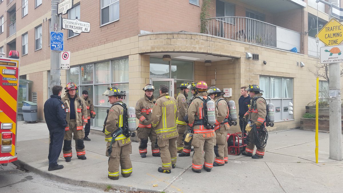 CTVToronto's tweet image. Firefighters find body inside Toronto apartment ow.ly/ULy8T
