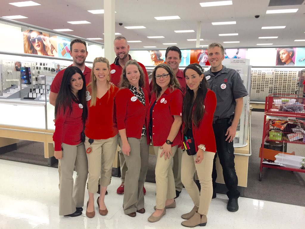 #G391Engagement T95 way to bring it! Ready for Q4!🌲☃❤️<a href="/theWixson/">MaryBeth</a> <a href="/RoxxieBr/">Roxanna Briseno</a> <a href="/bradw_taylor/">Brad Taylor-White (he/him)</a> <a href="/jeff_brown2014/">Jeff Brown</a>