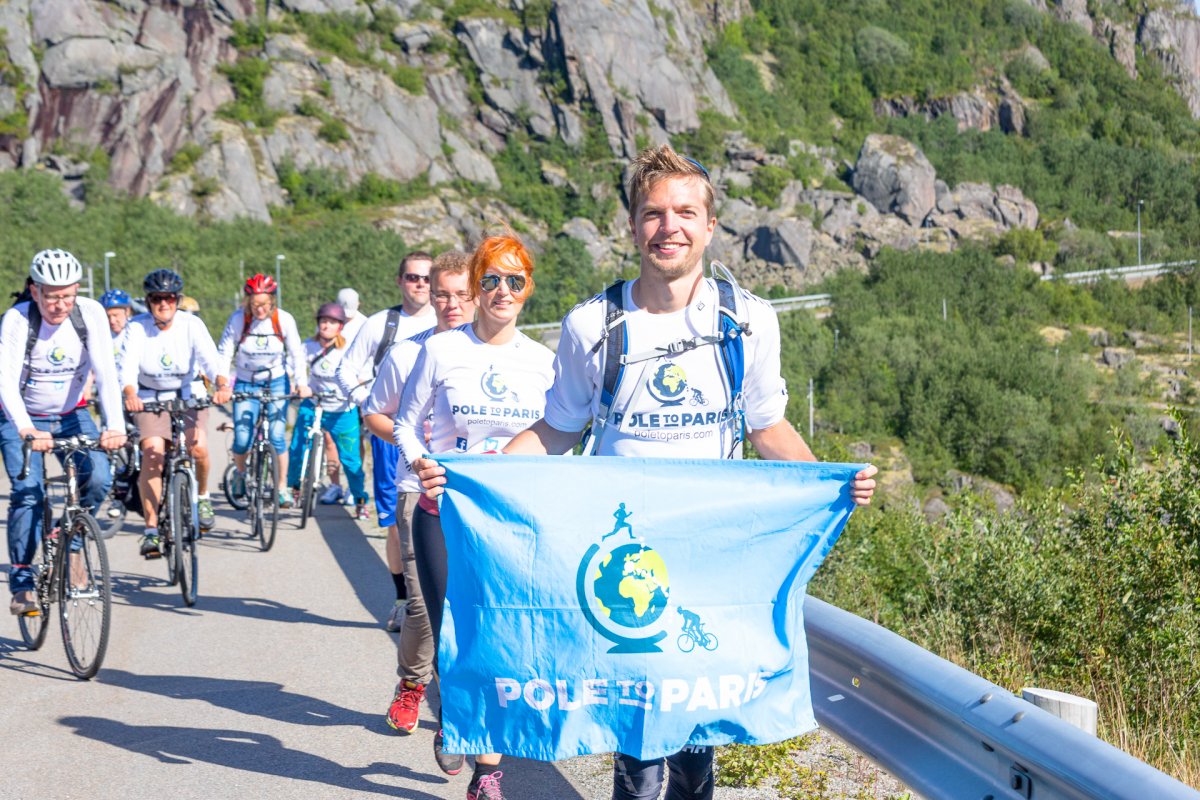 JustClimate's tweet photo. Meet 2 climate scientists biking &amp; walking to #COP21 to raise awareness about #climatechange https://t.co/fF6KF4ZqjY https://t.co/kKLwAZvUZ8
