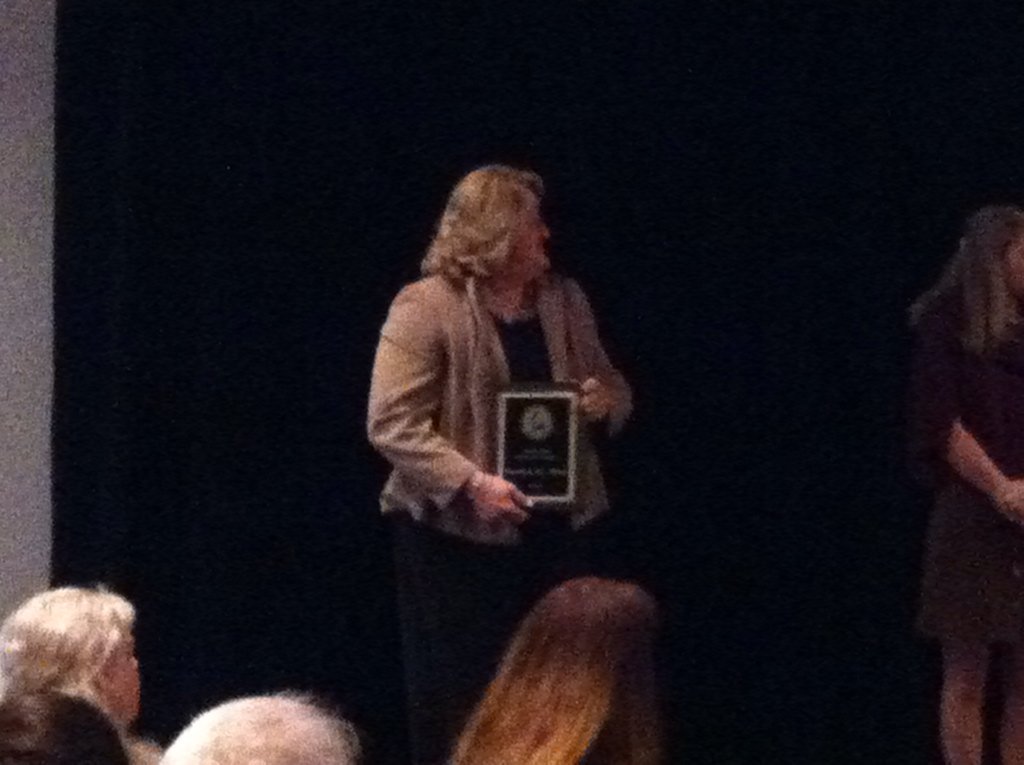UABSEHS's tweet photo. @SimsSandraK awarded #ASAPHERD Service Award  Congratulations!#TheMovement #DrSimsisawesome https://t.co/ekIujTTA45