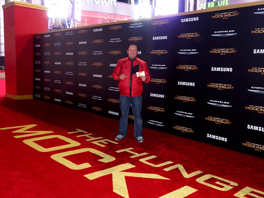 luiskezzer's tweet image. Great Premiere ! #JenniferLawerence You Look Stunning !  Thank You Lionsgate @lionsgatemovies  @JLdaily Luis Kezzer