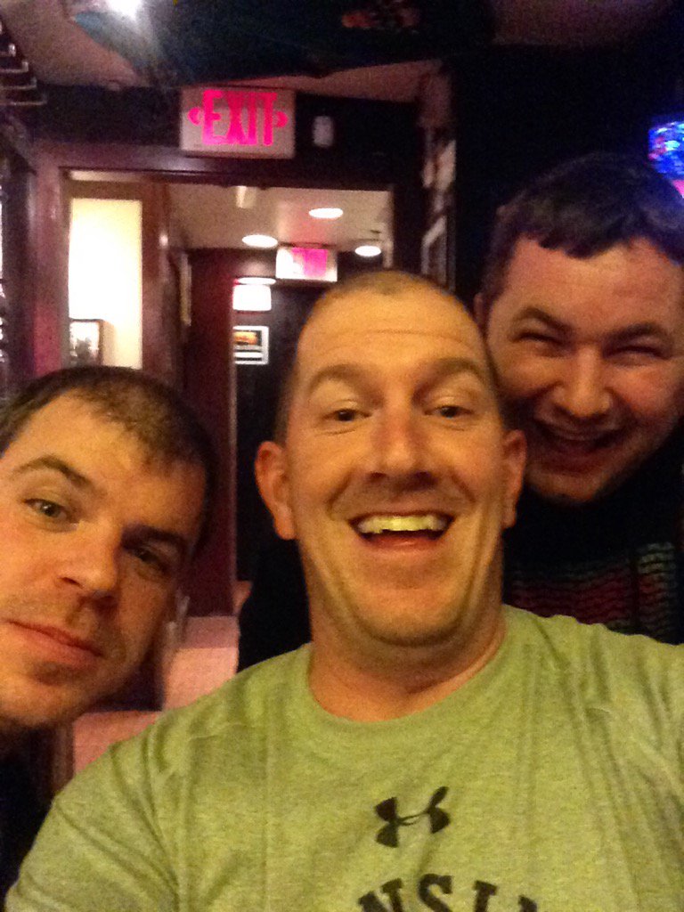 Who're these guys! <a href="/PeterCase87/">Peter Case</a> <a href="/Brady8Soucy/">Brady Soucy</a> <a href="/CReimche13/">craig reimche</a> #ultimatehockeytrip