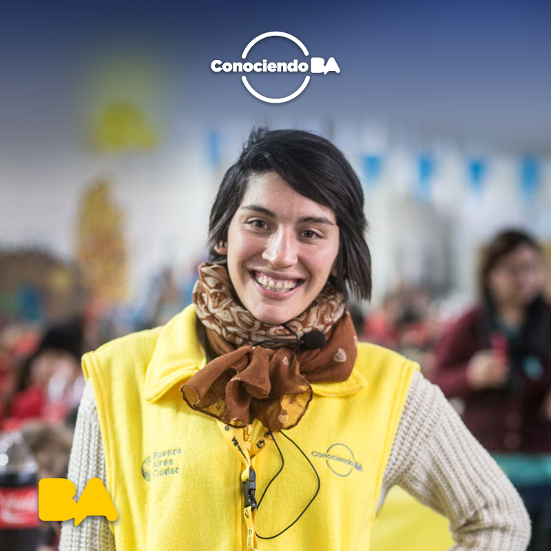 Hoy les presentamos a nuestra guía Eugenia. “Nada me hace más feliz que guiar a los grupos en la Ciudad”, nos cuenta