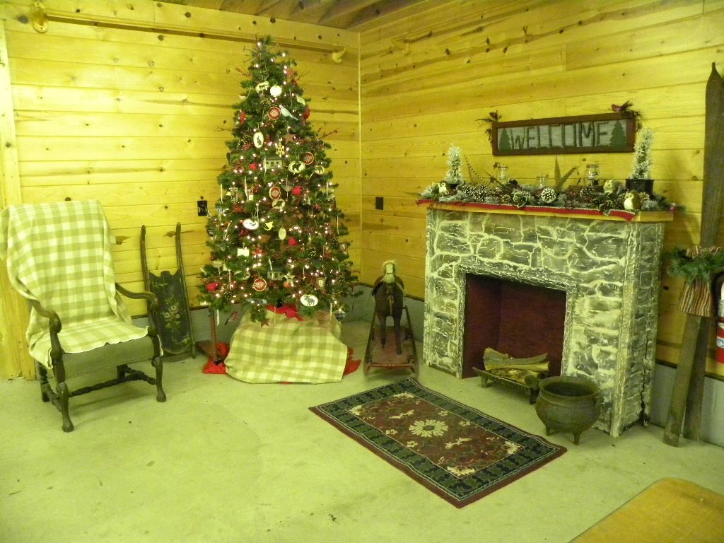 Getting ready for holidays at <a href="/OHSFrostville/">Frostville Museum</a> see our Facebook page for information @SITESProgram <a href="/LindaKCleary1/">Linda K. Cleary</a>