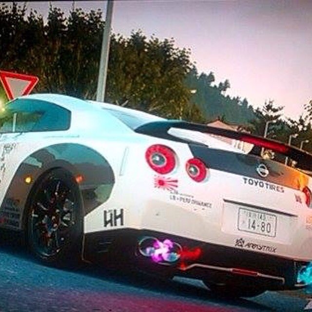 Godziraa! Horizon 2 anyone ?