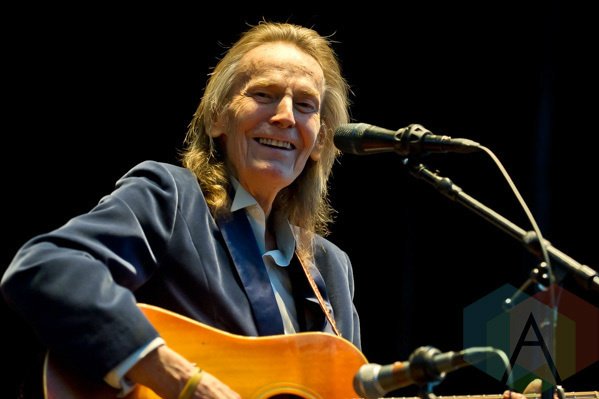 Happy 77th birthday to Gordon Lightfoot ( 