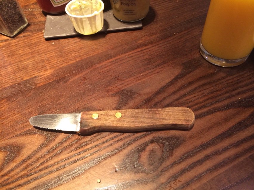 Airport knives, man... r/CasualUK