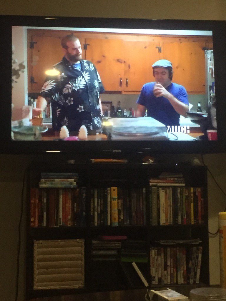 kkentucky's tweet photo. Watching @ericjedelstein on @drunkhistory last night. Fuckin hilarious! #DrunkHistory #comedycentral https://t.co/AkOv6RSFmb
