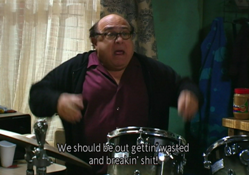  ReinaaRoyale: Happy 71st birthday to Danny DeVito, the man! 
