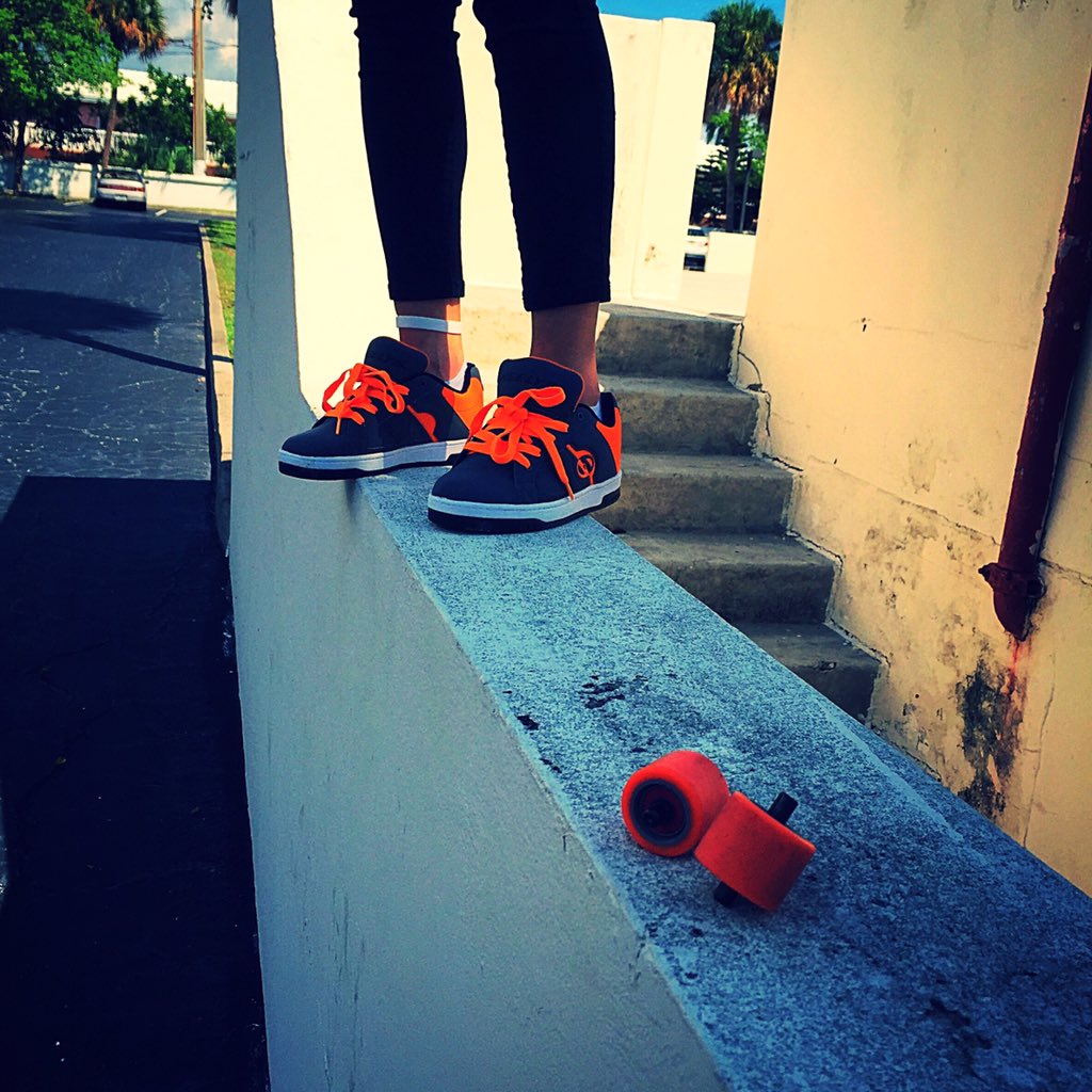 Heelysworldwide's tweet photo. It's a chill day - thought we'd take a wheeled out stroll #wheelsout #chill #kicks #heelys https://t.co/2tZ7D6hCIe