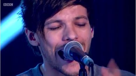 caro_lomas's tweet photo. #1DMX #1DLOUIS #MexicanDirectioners & all #MexicoReadyFor1DNov26 #MTVStars One Direction #TornForoSol https://t.co/TJeuEYfq7V