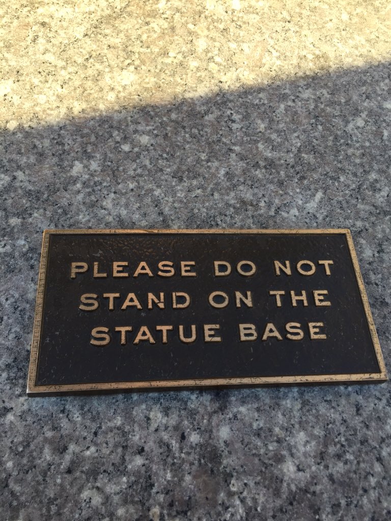 jimonlineinto's tweet photo. #ultimatehockeytrip  outside Fenway stadium in Boston https://t.co/B2TMxqFroR