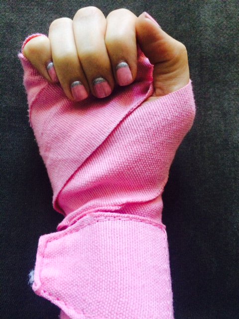 TaraMacri's tweet photo. When your nails match your wraps:) #prevailboxing #morningworkout https://t.co/1K7CbBQIhr