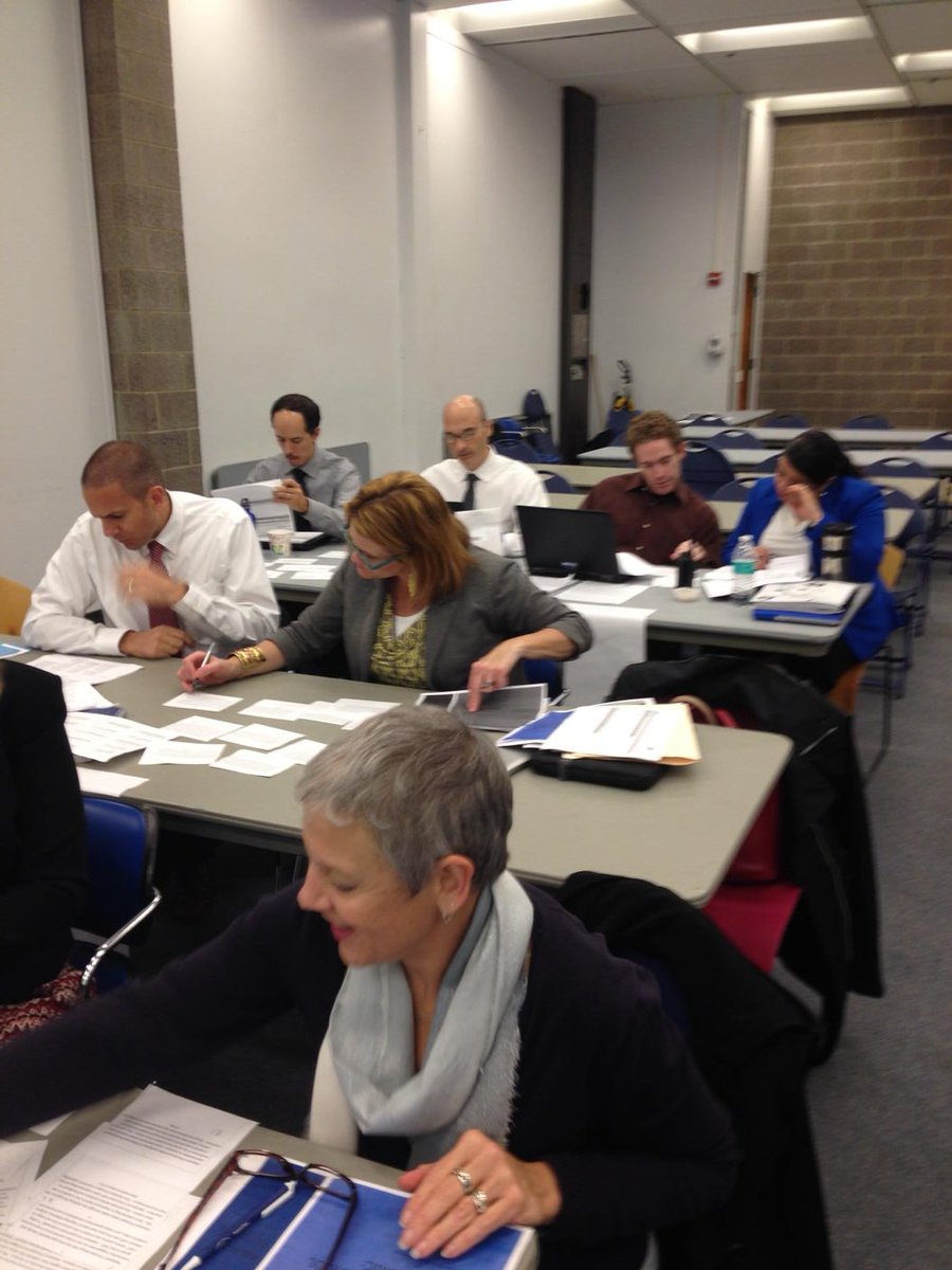 aalvar5151's tweet photo. Taking time to learn to write meaningful goals with Network 1 APs... Setting the path for professional growth. https://t.co/A5mdYQWPou