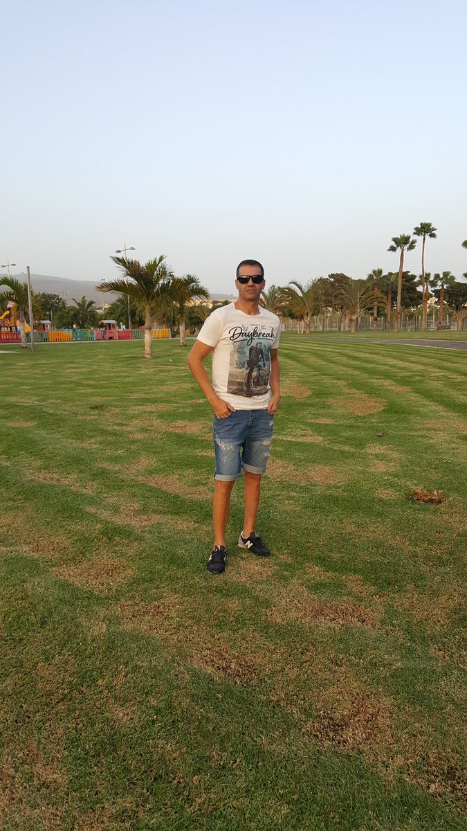 atletico_1971's tweet photo. Pasando la tarde!! En el Parque del Sur #Maspalomas #GranCanaria @MeteoRTVC @meteogc @ElTiempoes @amigomaspalomas https://t.co/z1OPTWxNdX