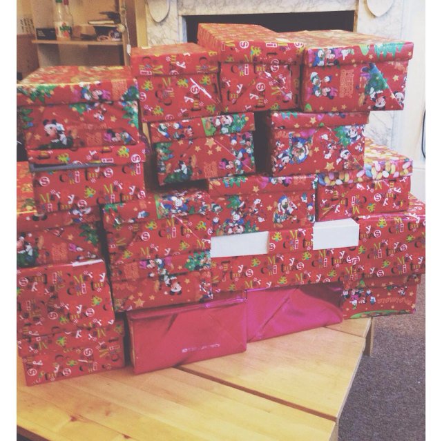 JustLoveExeter's tweet photo. Our shoebox collection is building up❕#homelesschristmasshoeboxapeal https://t.co/p7PZxEOhlH