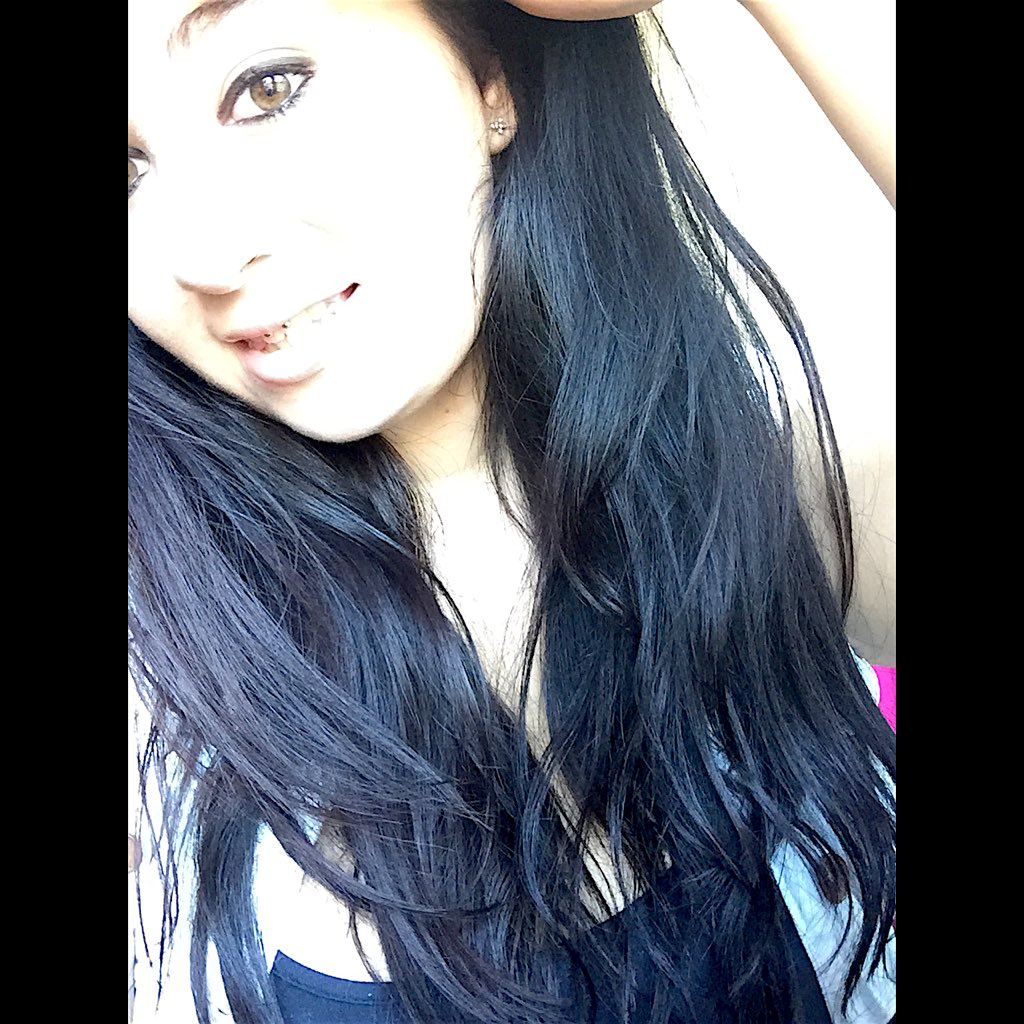 Las mejores historias, ocurren en tu mente. 🎀💭