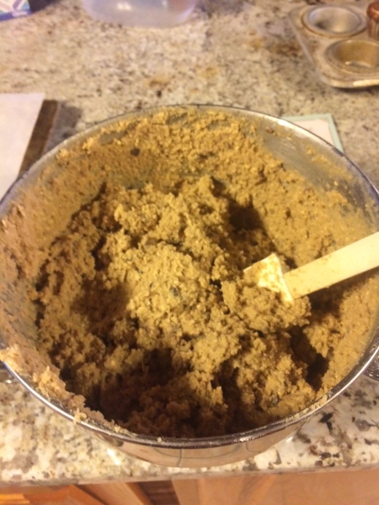 wagner_kris's tweet photo. @briwagner21 @fayth_elynn ... #cookies #freezer #missing https://t.co/kh0Uvhs8tL