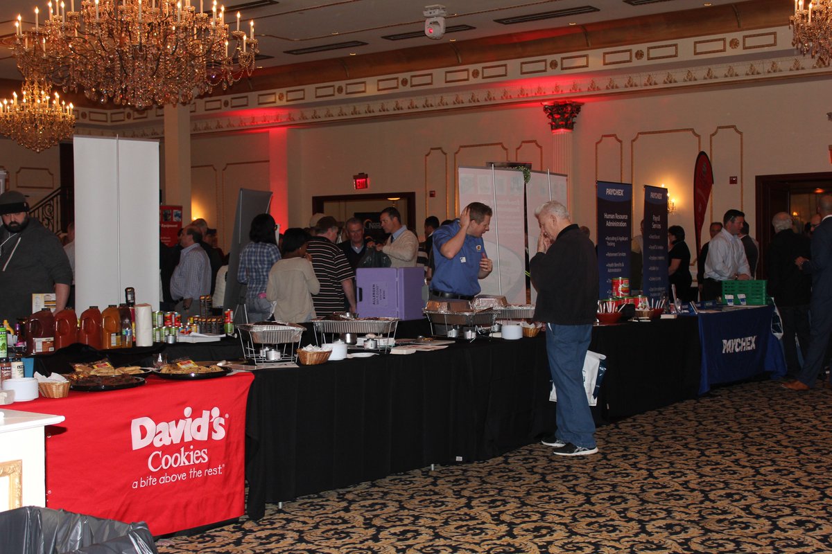 EveryMerchant's tweet photo. Yesterday was a good day! We hung out w/ #DVPG & met a few new friends too! @DavidsCookies @NutellaUSA @Paychex https://t.co/Etam8f0SQC