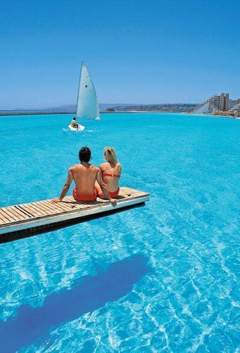 _Paisajes_'s tweet photo. La piscina más grande del mundo, esta en Algarrobo, Chile. Midiendo 1,013 metros! https://t.co/J14elpjb82
