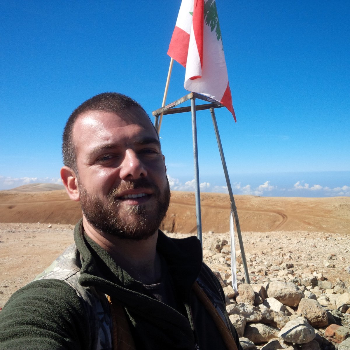 ZeeNehme's tweet photo. #hayda3alamna , from Qornet el sawda at 3088m hayda balad,hayda 3alam ma bye3la 3leh,hayda este2lel,w hayda hakeh https://t.co/2rE4BpMjzh