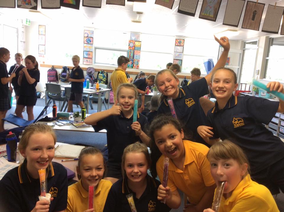 ssinspire's tweet photo. Enjoying ice blocks on this very very hot day! #woodendps https://t.co/D63XoGbClD
