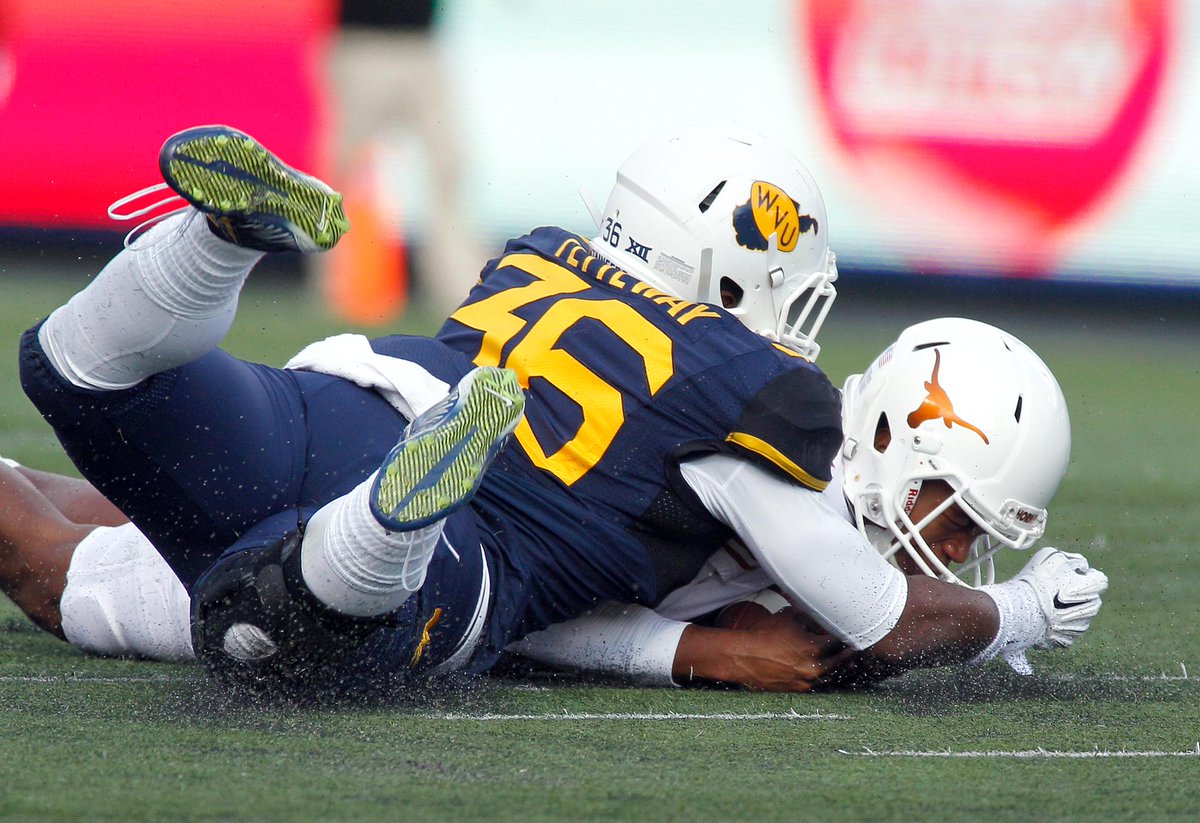 ESPNCFB's tweet photo. Texas hasn't been ranked since 2013. The Horns haven't gone back-to-back seasons without being ranked since 1986-87. https://t.co/3xpozxWNUH