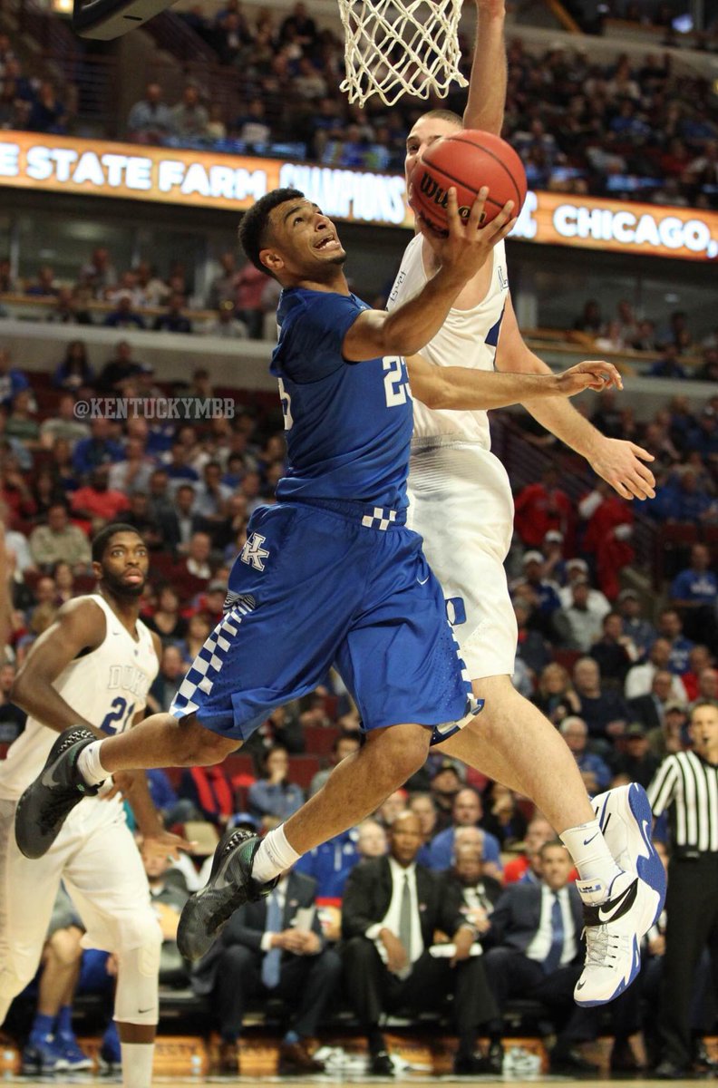 KentuckyMBB's tweet photo. This trio of guards ... AS GOOD AS ADVERTISED, tonight. All three in double-figures. Ulis led all scorers with 18. https://t.co/uPnku5EE4U