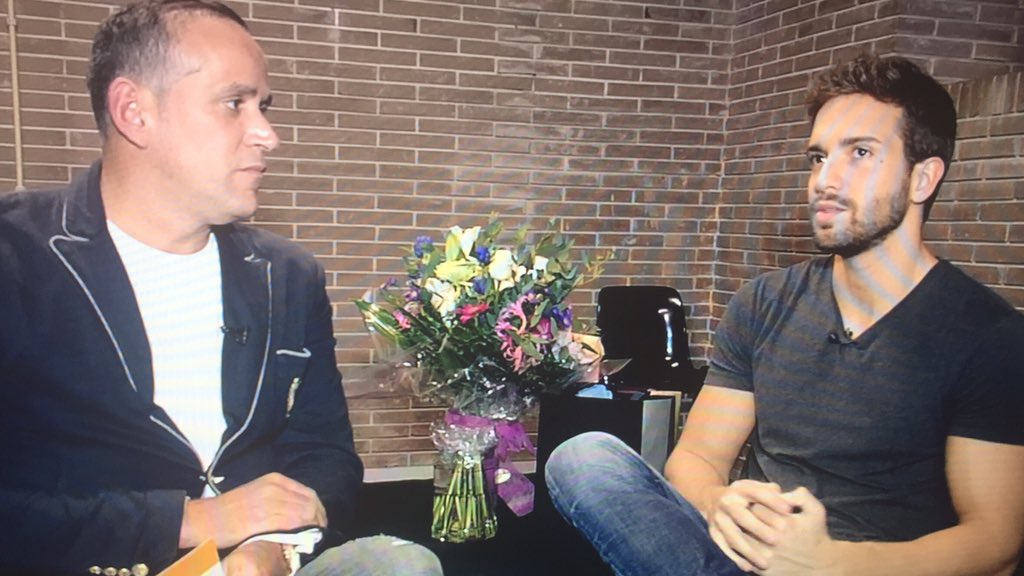 aureliomanzano's tweet photo. Atentos: Mañana podréis disfrutar en @UnNuevoDia de mi reportaje: #24hs con @pabloalboran #BackstageconPablo https://t.co/zdhItYVdK5