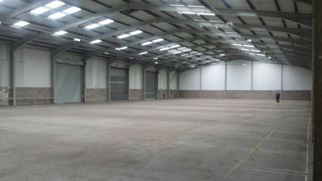 AbleModular's tweet image. Take a look inside our new building - how many 40fts do you think it can take at one time?   #shippingcontainer