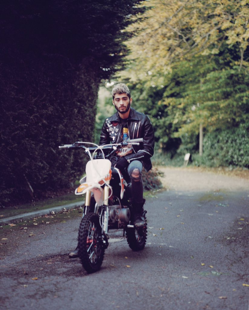1DFANBASE_INDO's tweet photo. Zayn for Fader Magazine! #1DID https://t.co/fp67oZwpy5