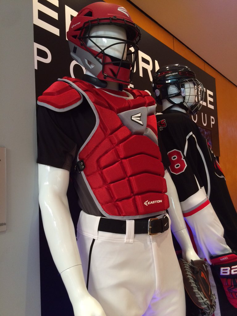 EastonBaseball's tweet photo. @thepsgltd unveiled today an easy-to-use band worn on the neck designed to reduce mTBI. https://t.co/vlUJ2yOQE2 https://t.co/Jt3gR84Cud