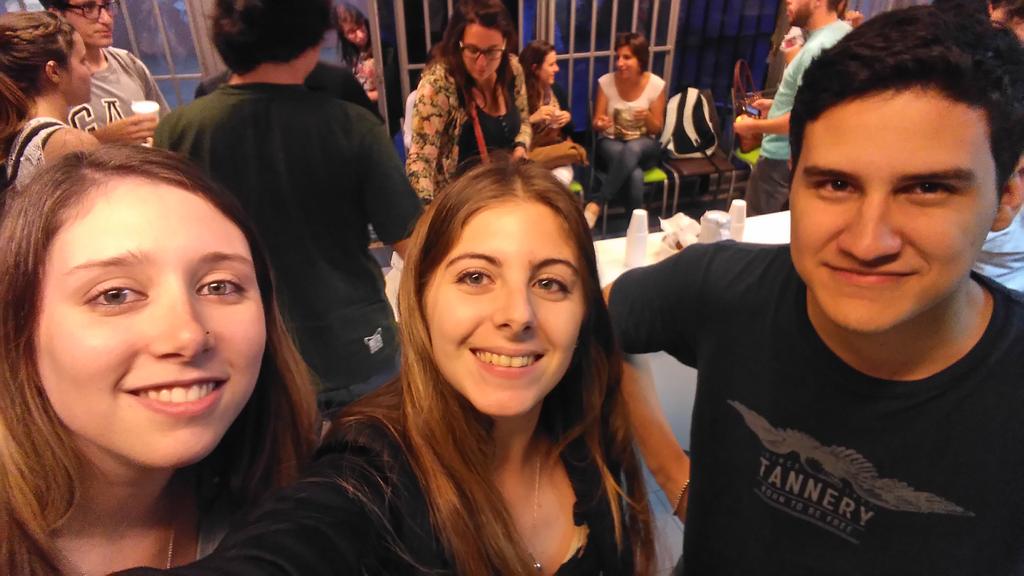 antomorettiii's tweet photo. Hay hambre en el taller #cmcup #CommunityManager  @cupeduar https://t.co/B7i8fo9ZO7