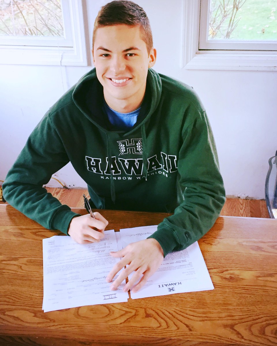 HawaiiMensVB's tweet photo. Introducing our newest Warrior, Jack Reese a 6-7 MB from Fox Chapel HS in Pittsburgh, Pa. Aloha Jack! #HawaiiMVB https://t.co/HGCSlcqdA5