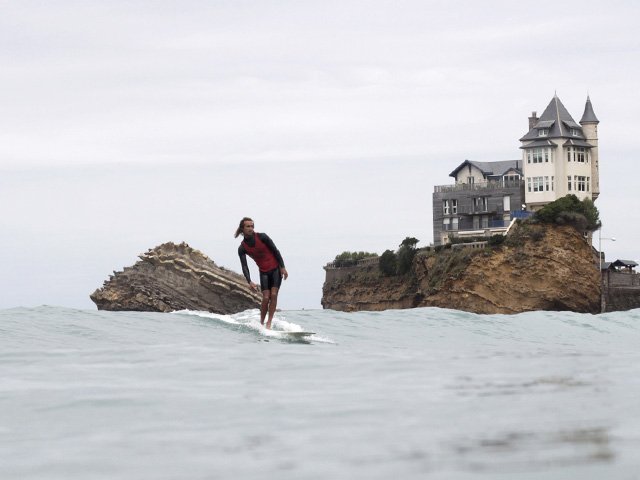 surfline's tweet photo. Biarritz doctors now authorized to prescribe waveriding, claiming it 'works miracles' https://t.co/xhmNaryueW https://t.co/VK4V9Io8R7