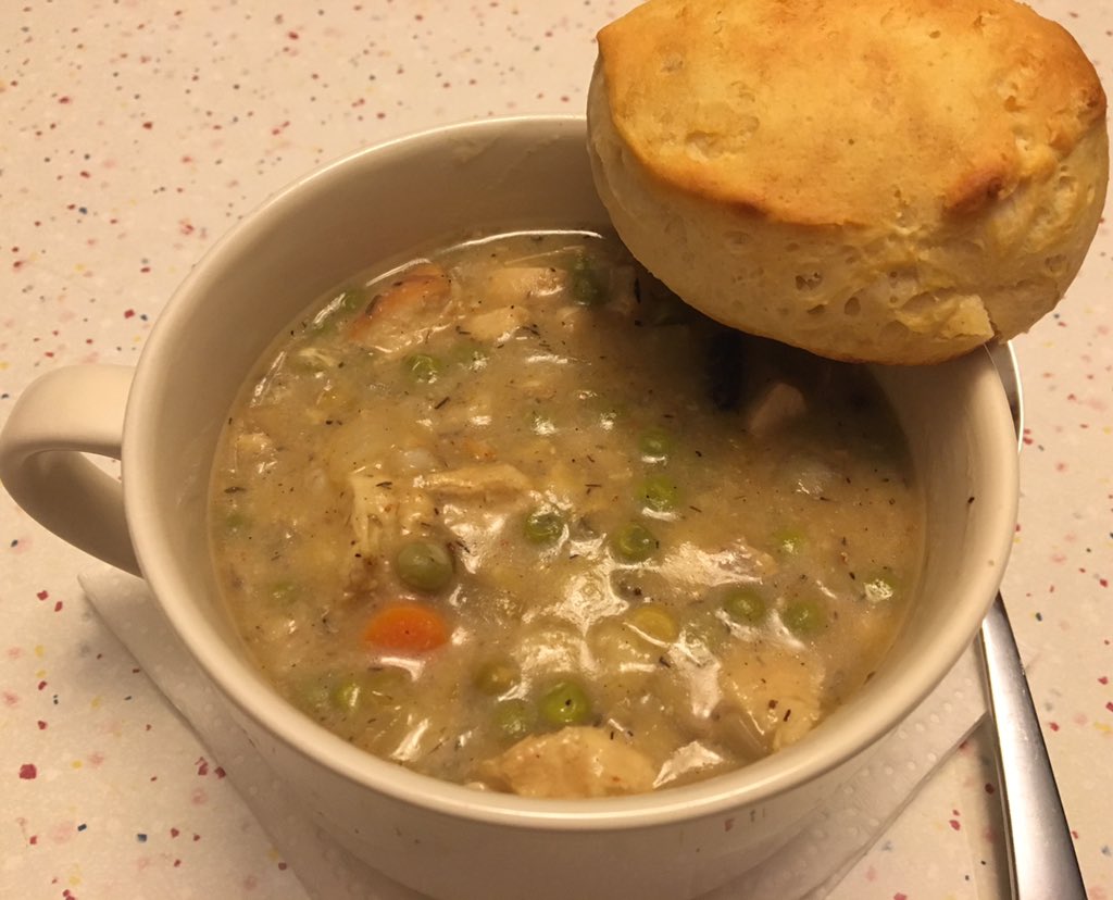 Catvanzyl's tweet photo. Homemade hearty herbed chicken soup & scones for dipping. #becauseitscold https://t.co/q1xNtbGMX2