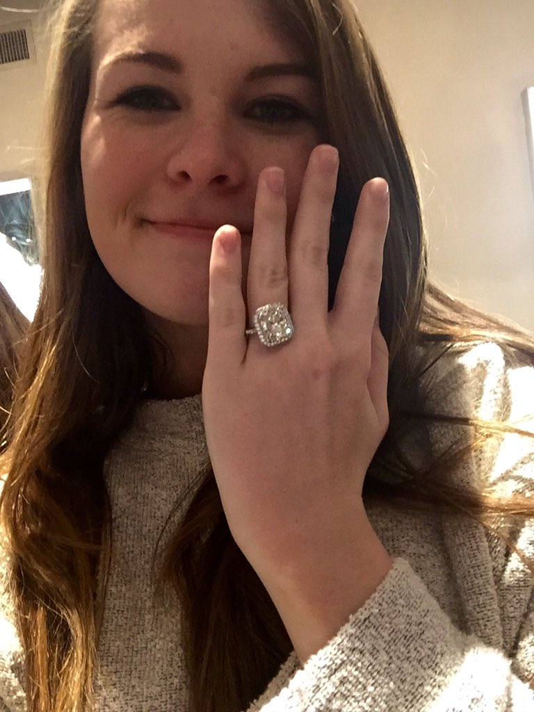 reneenln's tweet photo. Single and ready for DG &amp; BCA to win songfest #DavidGardnersandSongfest #ihadtodothis https://t.co/qp1ja4Ybbe